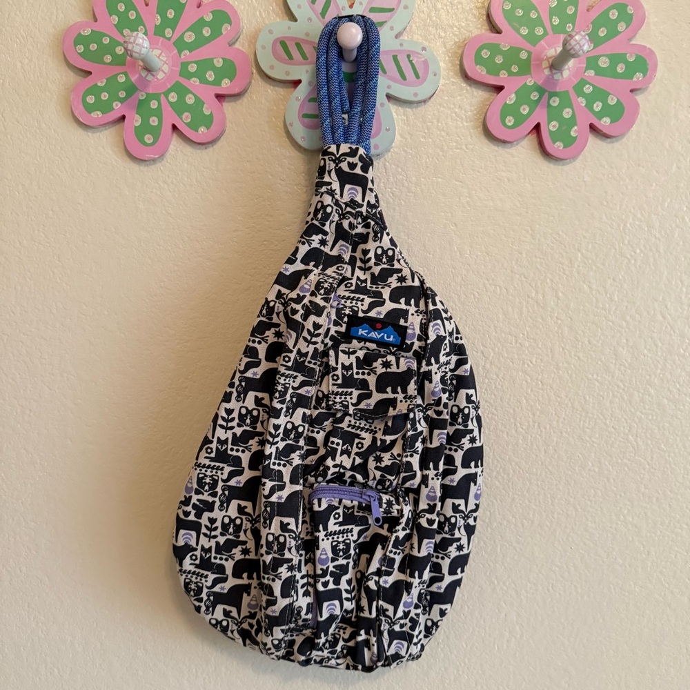 Kavu Rope Back Sling Bag Animals Print